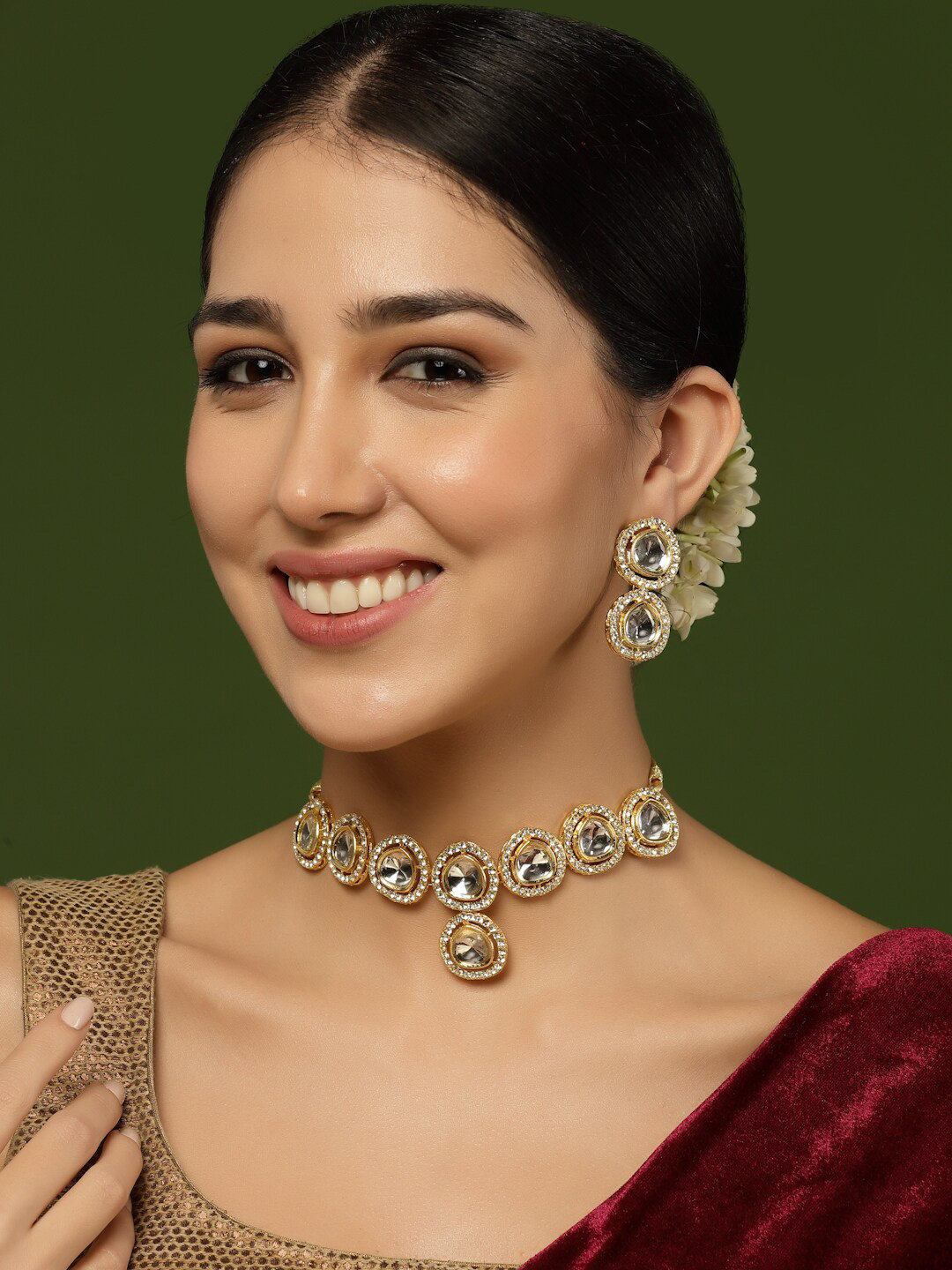 

Sanjog Gold-Plated Kundan AD Studded Choker Jewellery Set