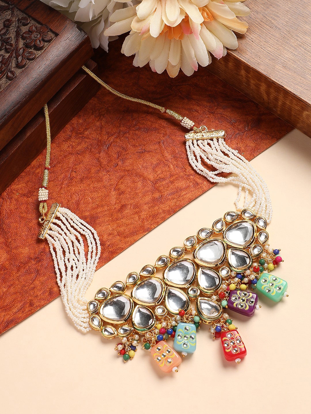 

Anouk Gold-Plated Kundan-Studded & Pearl Beaded Jewellery Set