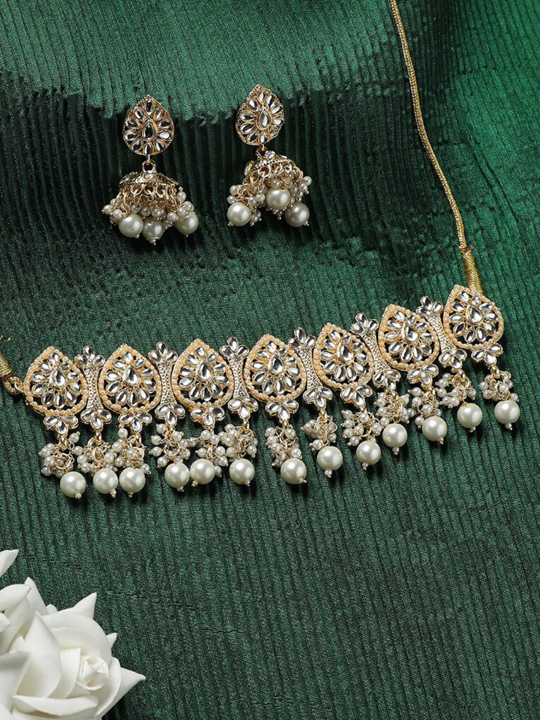 

Anouk Gold-Plated Kundan-Studded & Pearl Beaded Jewellery Set