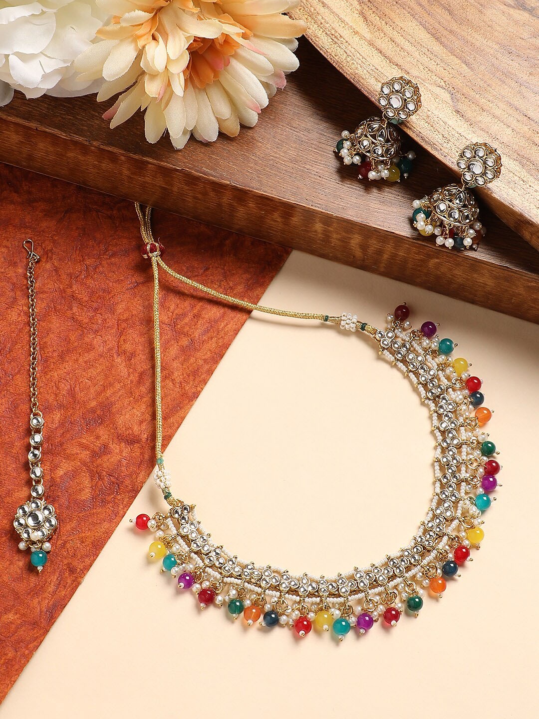 

Anouk Gold-Plated Kundan-Studded & Pearl- Beaded Jewellery Set