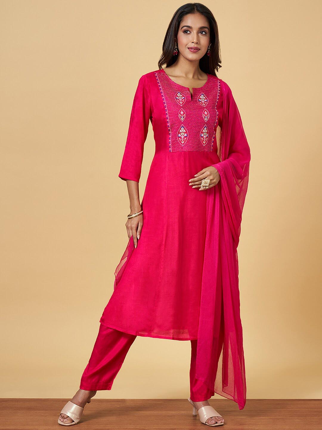 

YU by Pantaloons Floral Yoke Design Thread Work Straight Kurta With Trousers & Dupatta, Pink