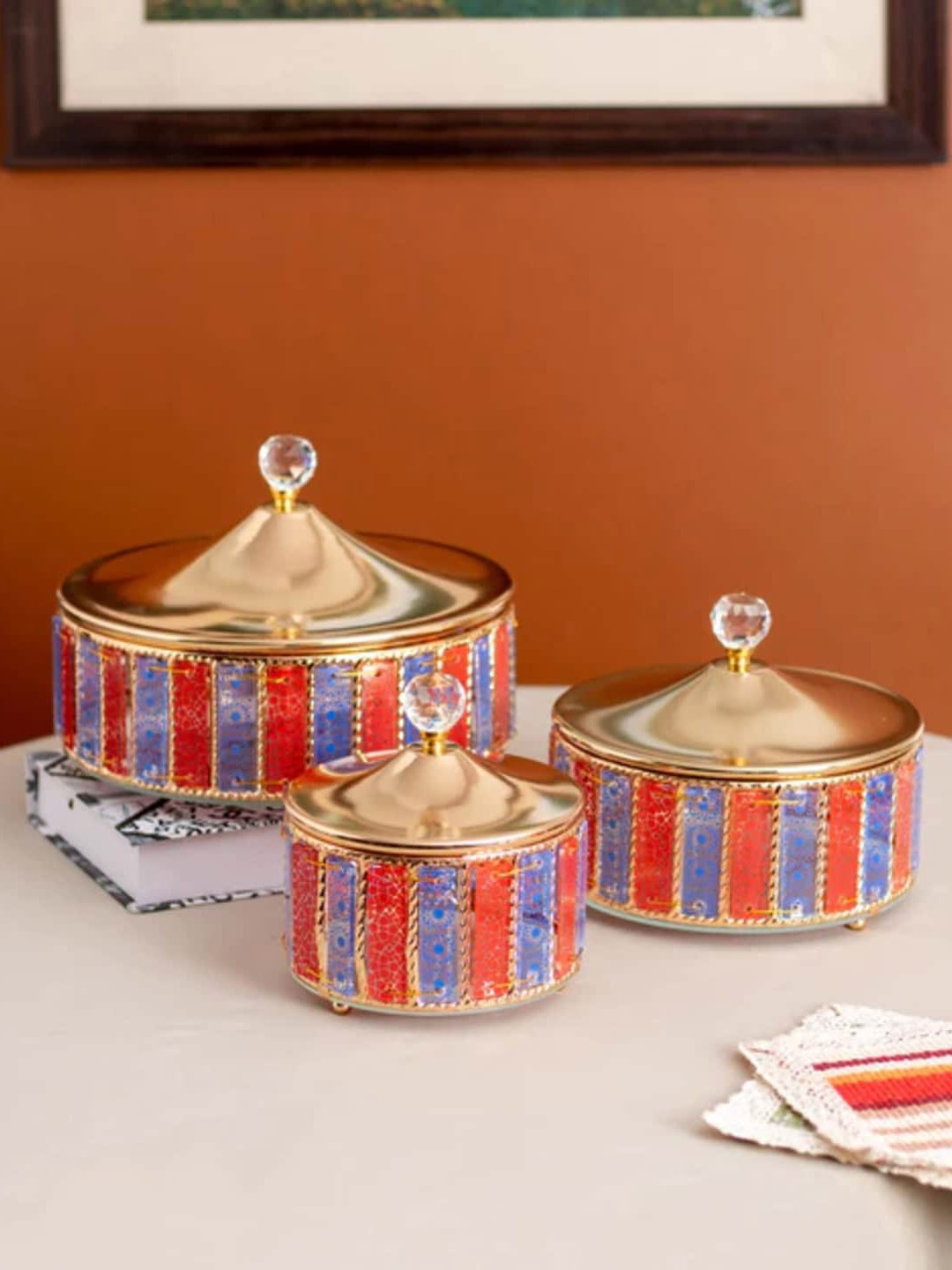 

THEDECORKART Red & Blue Textured Metal Kitchen Storage