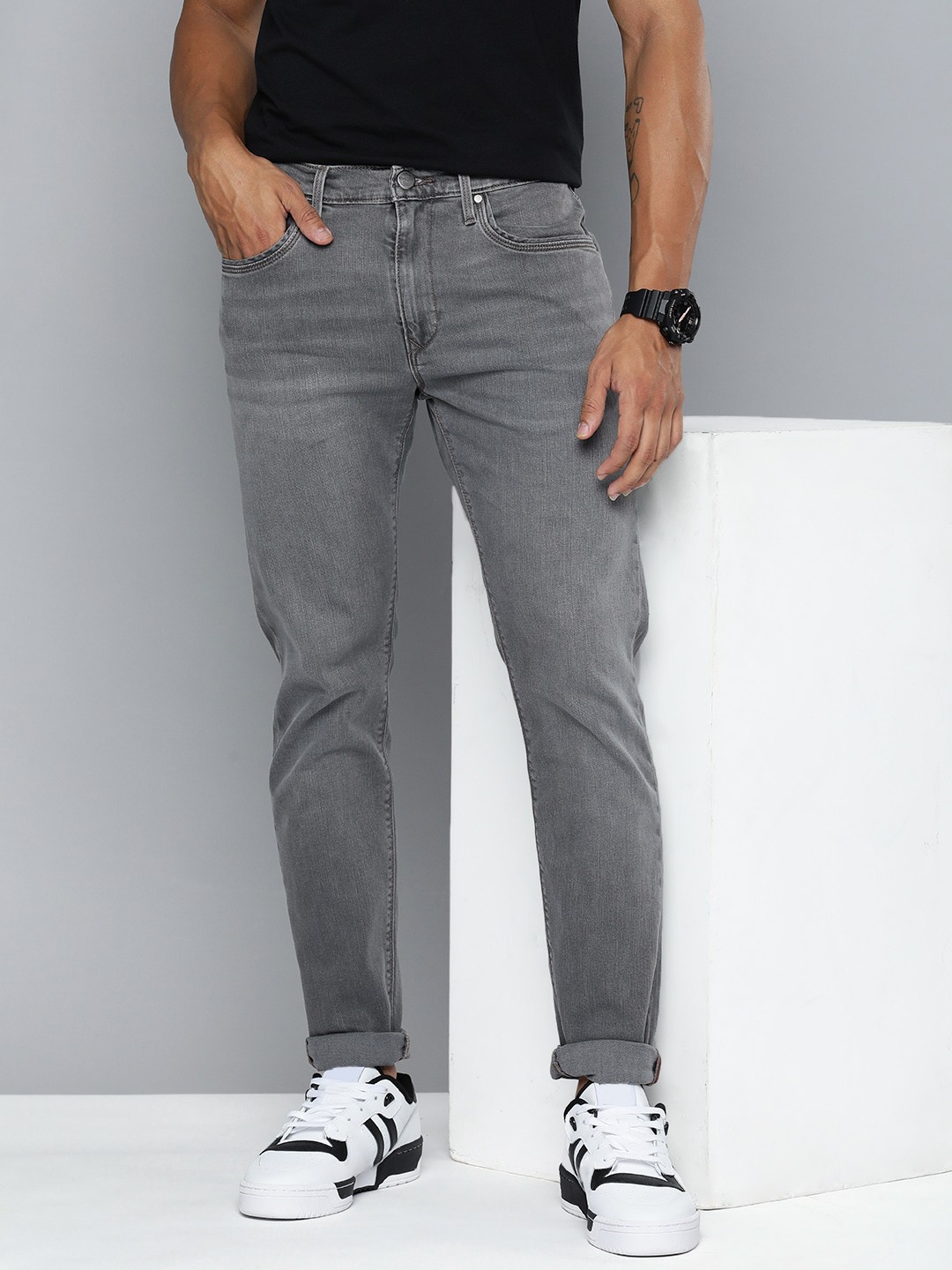 

Levis Men 512 Slim Tapered Fit Light Fade Stretchable Jeans, Grey
