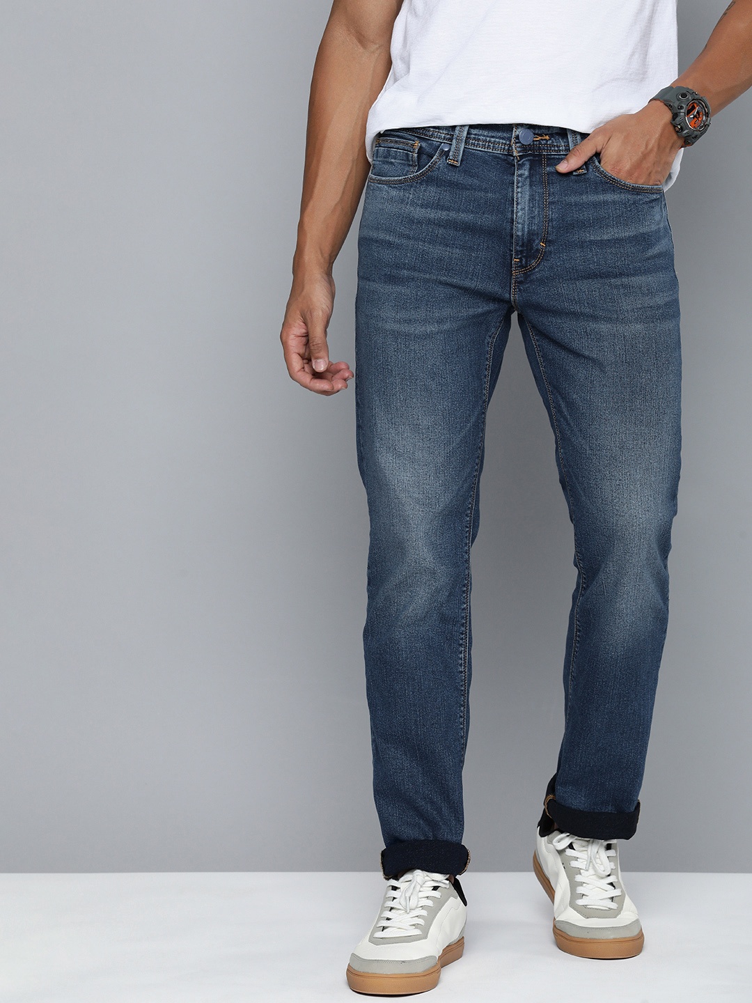 

Levis Men 511 Slim Fit Light Fade Stretchable Jeans, Blue
