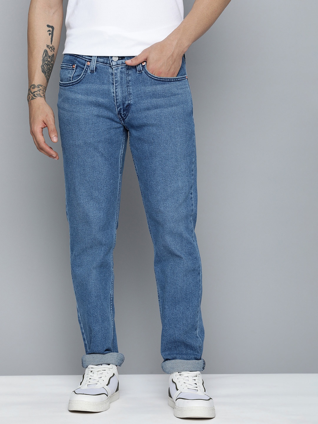

Levis Men 511 Slim Fit Light Fade Stretchable Jeans, Blue
