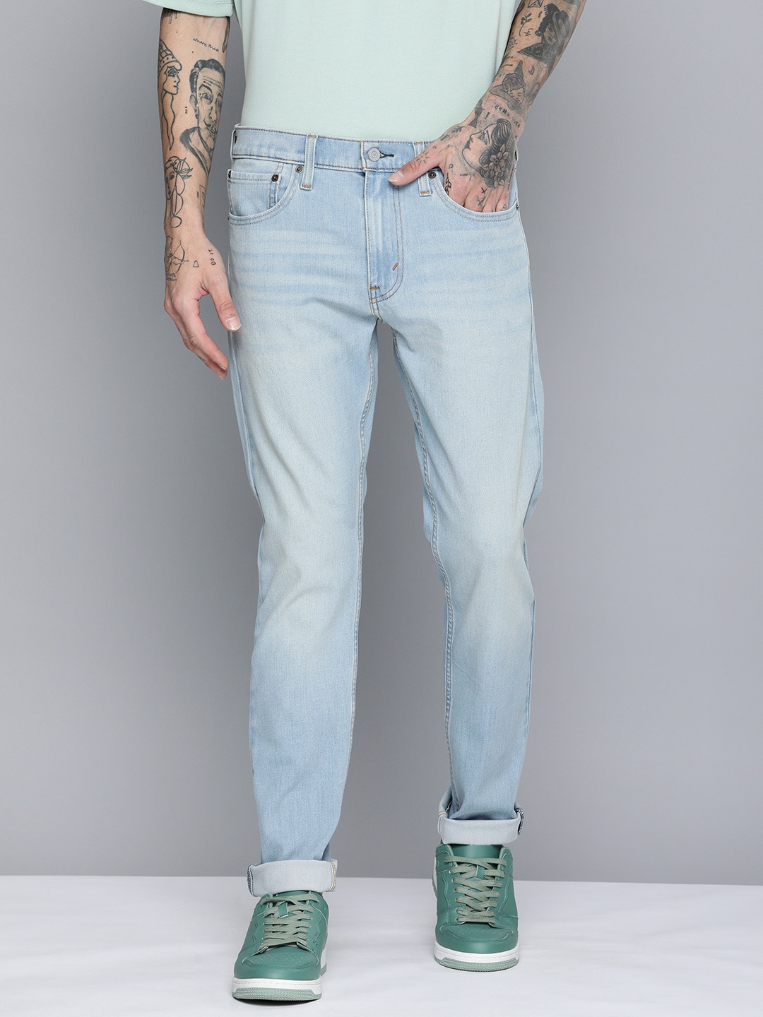 

Levis Men 512 Tapered Fit Heavy Fade Stretchable Jeans, Blue