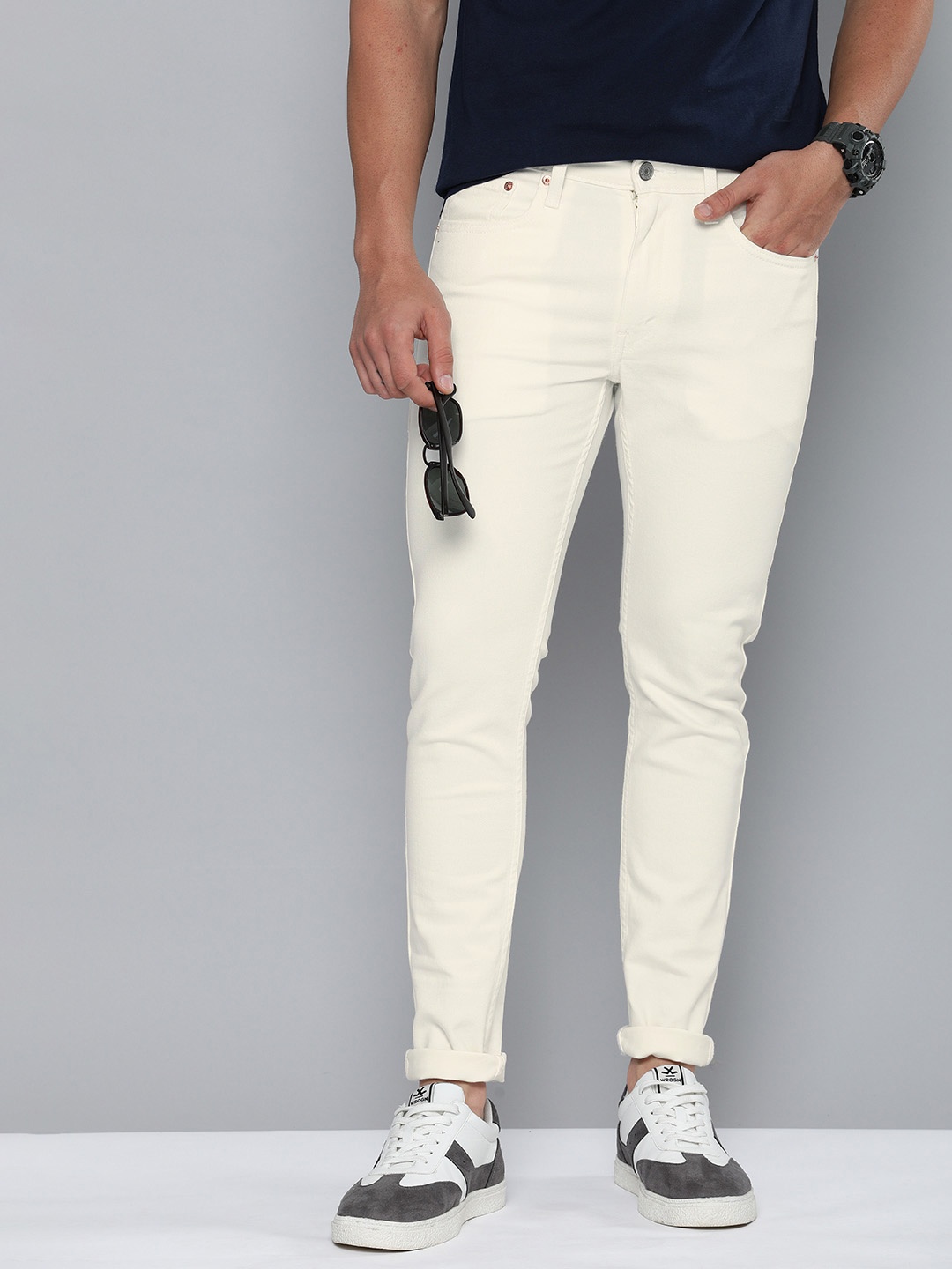 

Levis Men Skinny Tapered Fit Low Rise Stretchable Jeans, White