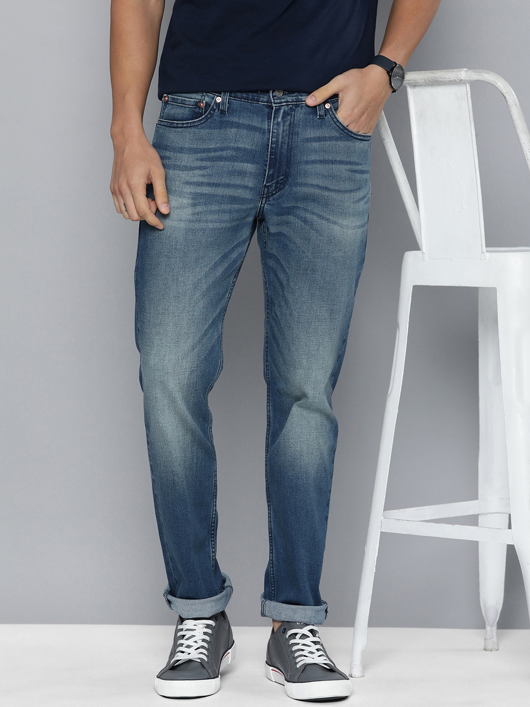 

Levis Men Low Rise 511 Slim Fit Light Fade Stretchable Jeans, Blue
