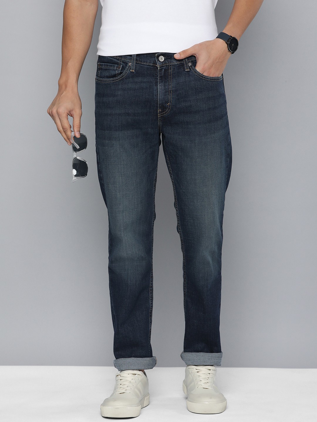 

Levis Men Low Rise 511 Slim Fit Heavy Fade Stretchable Jeans, Blue