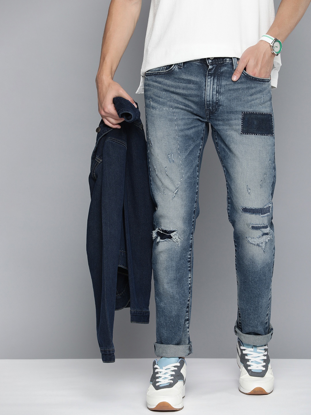 

Levis Men 511 Slim Fit Low Distress Heavy Fade Stretchable Jeans, Blue