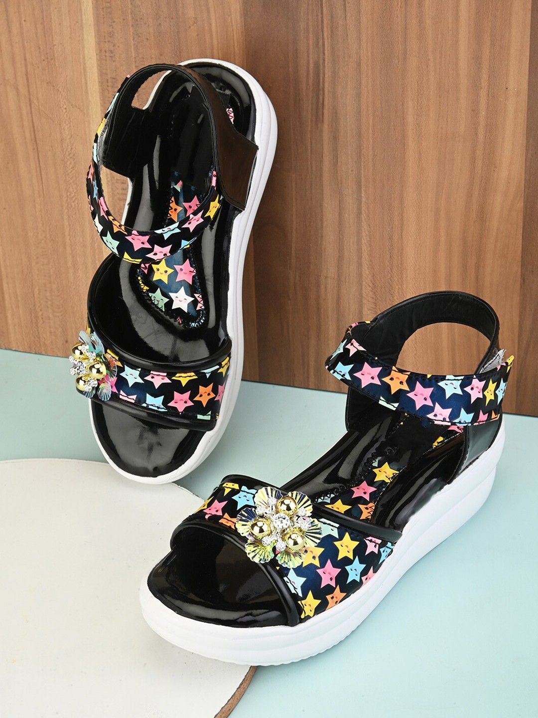 

BAESD Girls Embellished Wedges, Black
