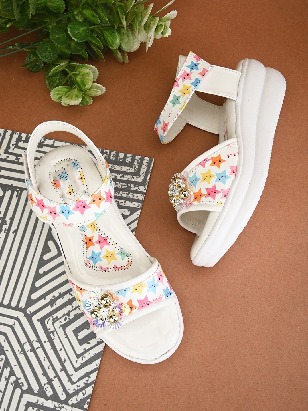 

BAESD Girls Printed Embellished Open Toe Wedges With Velcro Closure, White