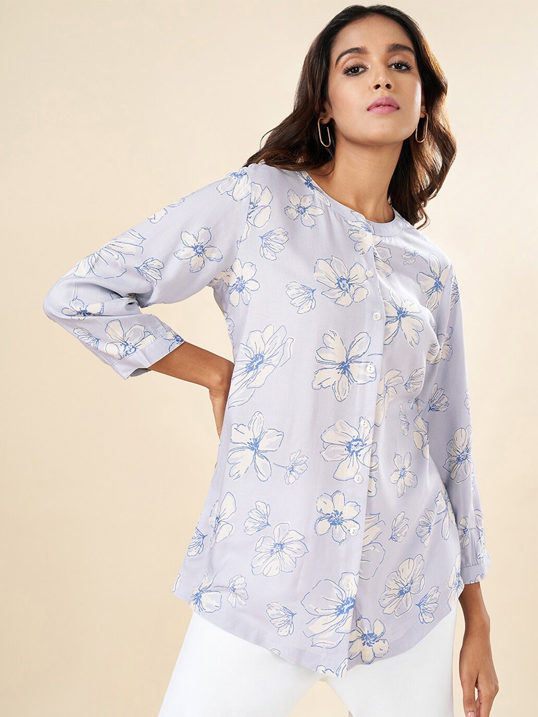 

AKKRITI BY PANTALOONS Floral Printed Mandarin Collar Tunic, Blue
