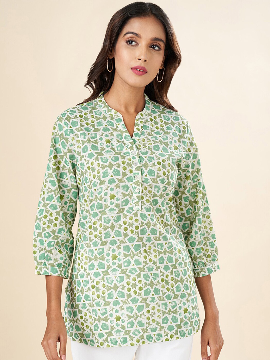 

AKKRITI BY PANTALOONS Geometric Printed Tunic, Green