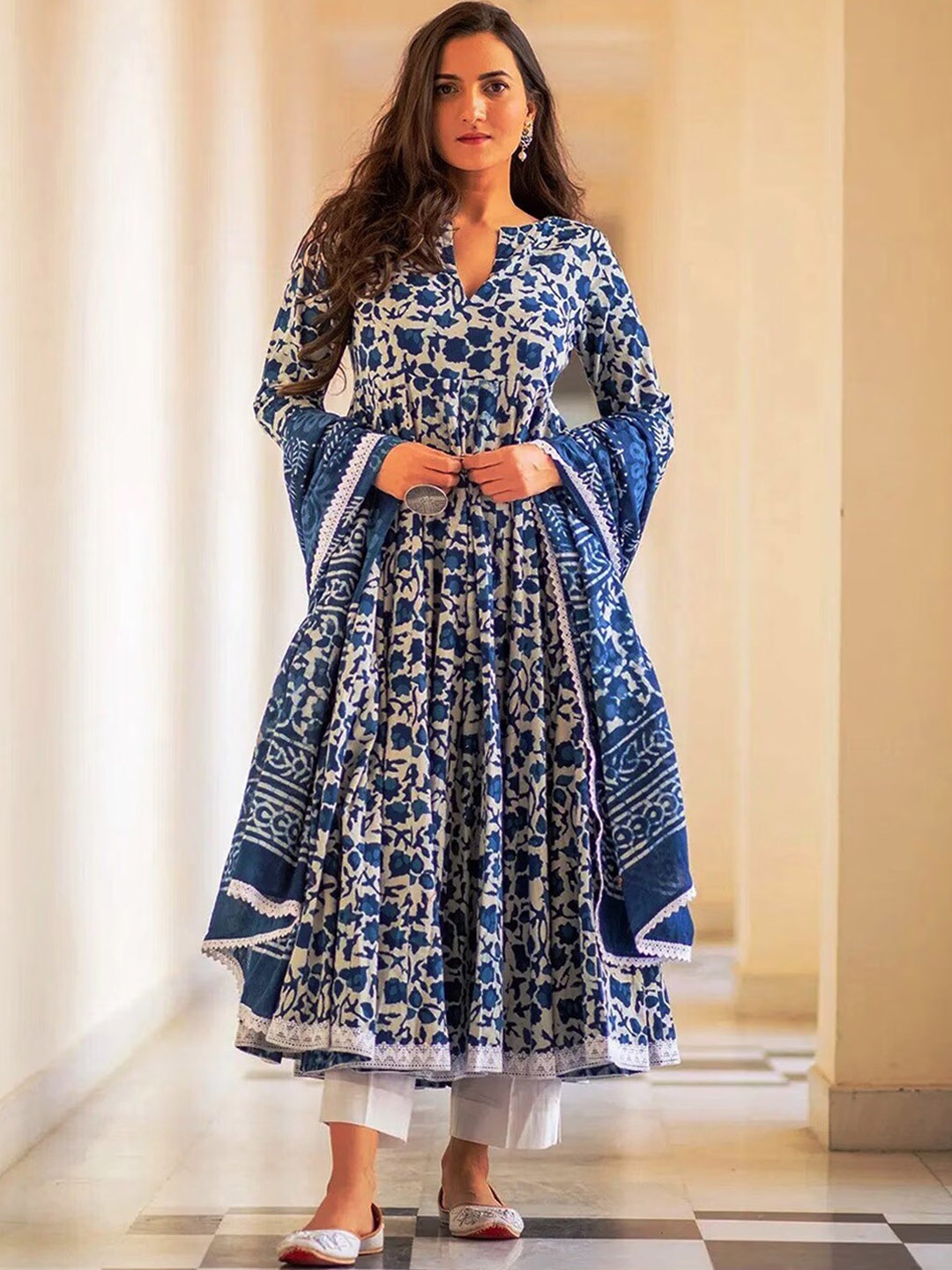 

GoSriKi Floral Printed Regular Anarkali Kurta with Trousers & With Dupatta, Blue