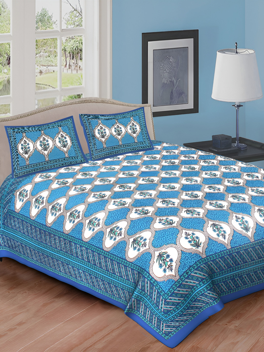 

DOLLIFI Blue& White Floral Cotton 260 TC Queen Bedsheet with 2 Pillow Covers