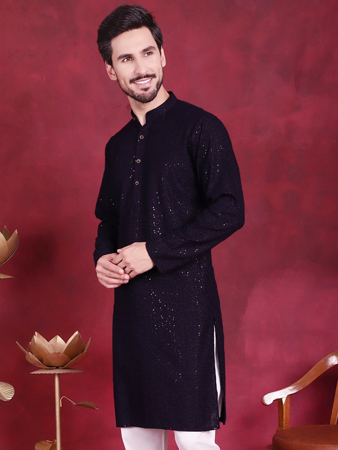 

Jompers Floral Embroidered Band Collar Chikankari Kurta, Navy blue