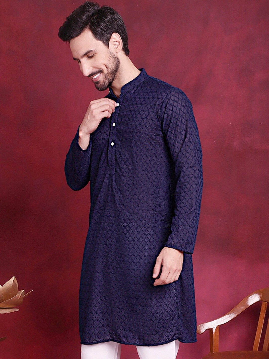 

Jompers Ethnic Motifs Embroidered Chikankari Cotton Straight Kurta, Navy blue