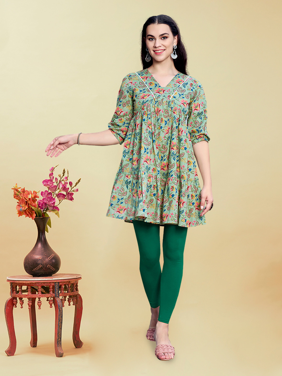 

Anouk Printed Pure Cotton Above Knee Kurta, Green