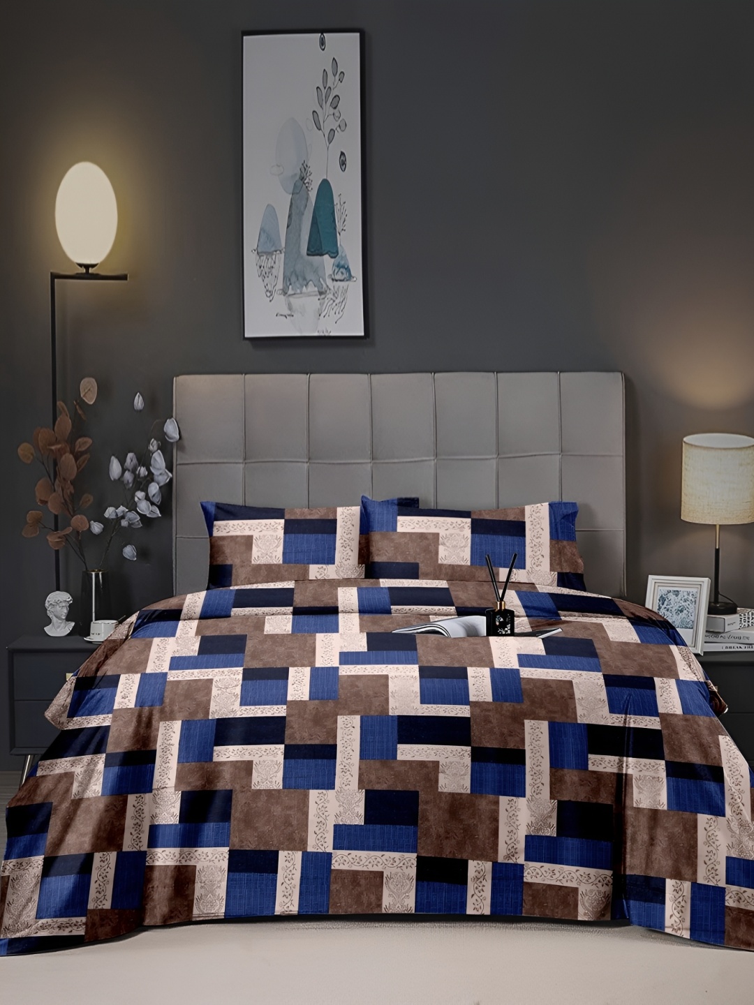 

Bedbathandbliss Brown Blue Geometric 300 TC King Bedsheet With 2 Pillow Covers