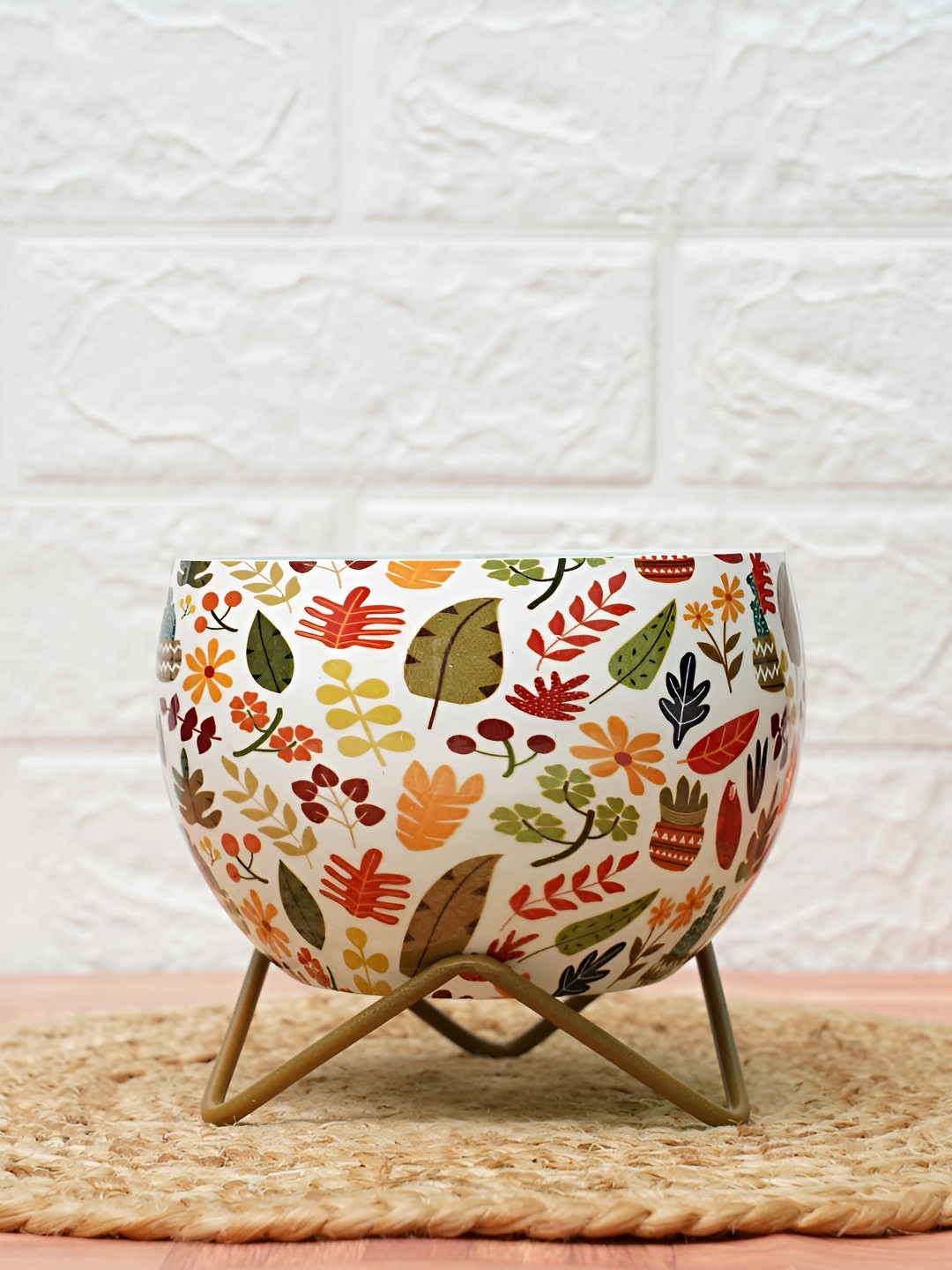 

GOLD DUST Leaf_Meena_ White Printed Metal Planter