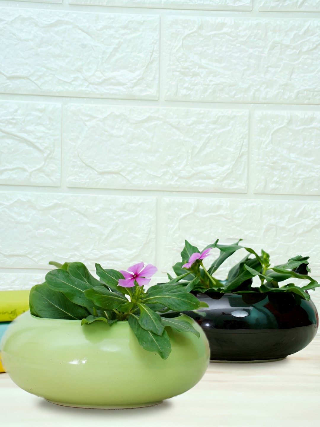 

GOLD DUST Green & Black 2 Pieces Ceramic Planters