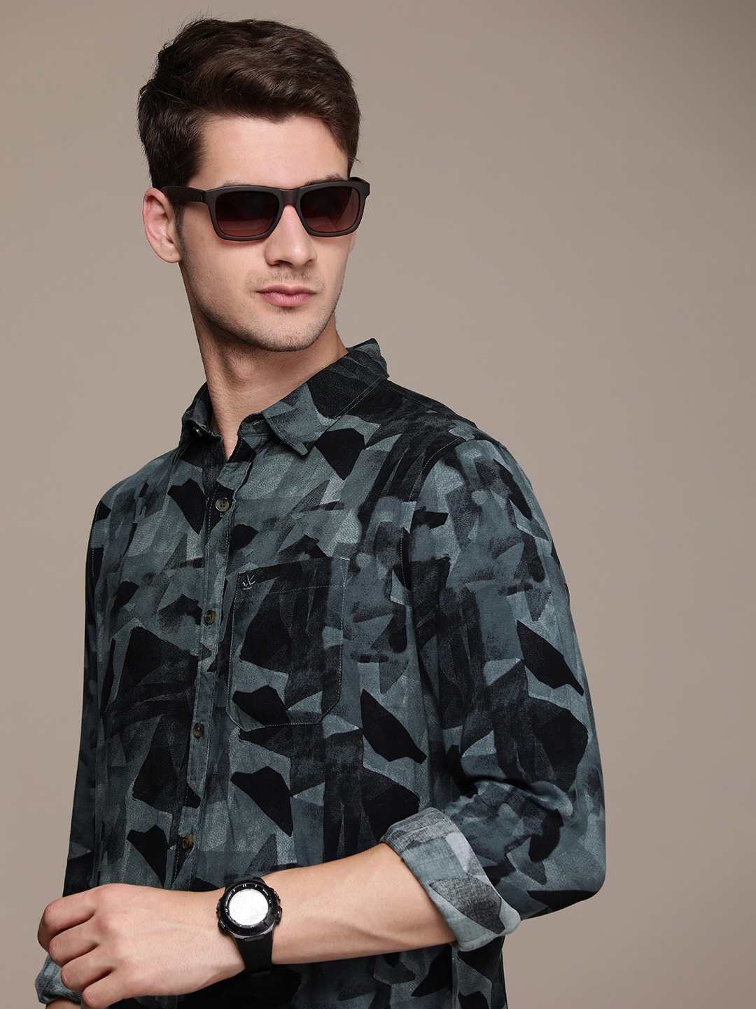 

WROGN Slim Fit Abstract Printed Casual Shirt, Grey