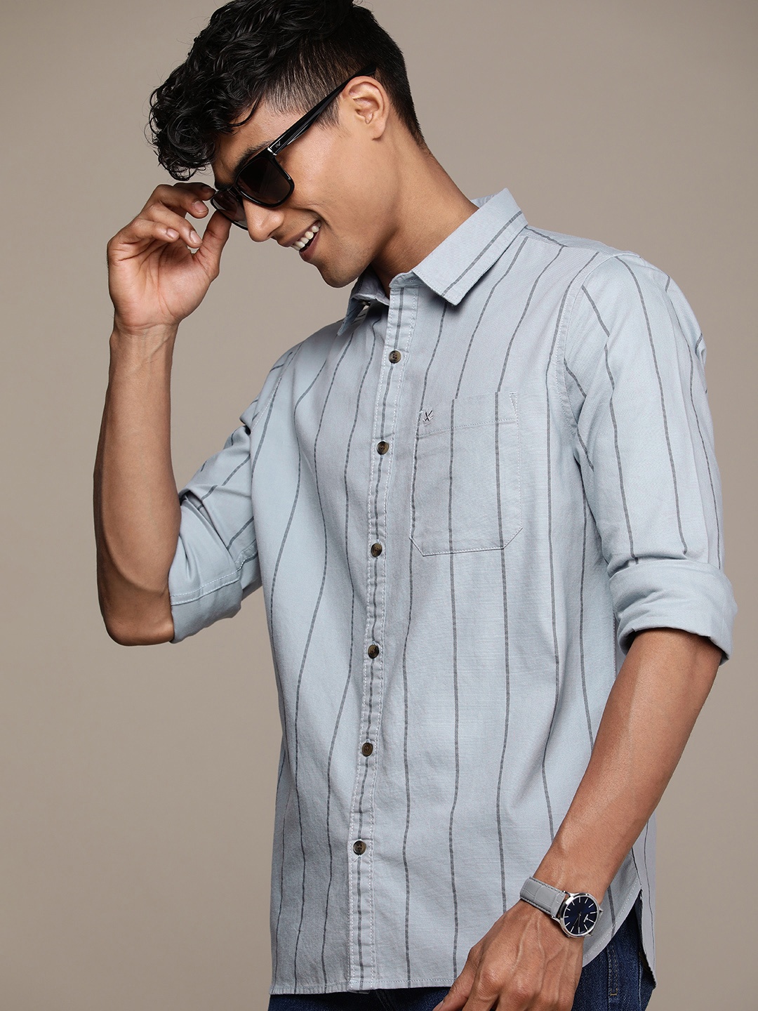

WROGN Pure Cotton Slim Fit Striped Casual Shirt, Blue