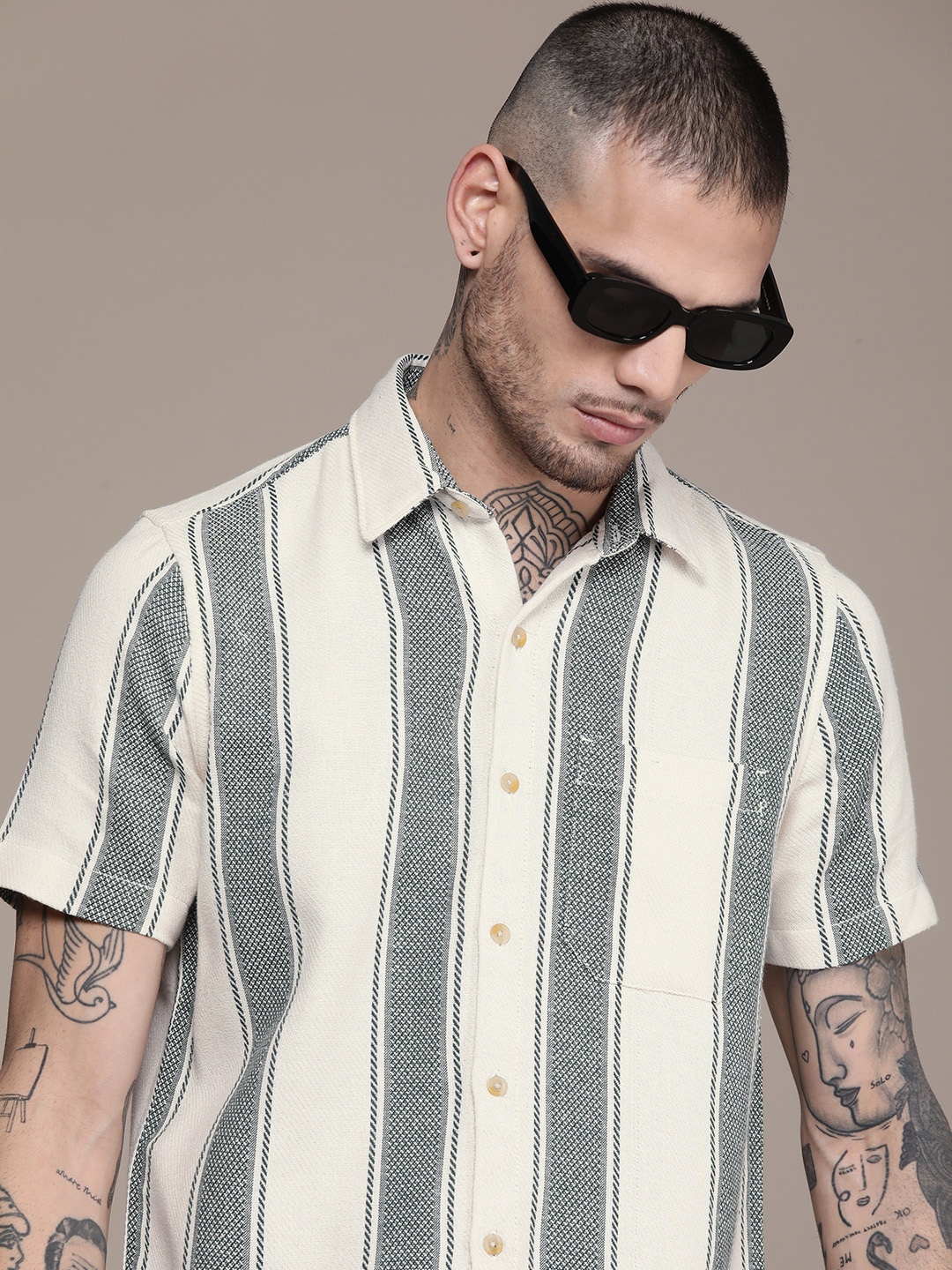 

WROGN Slim Fit Striped Casual Shirt, Off white