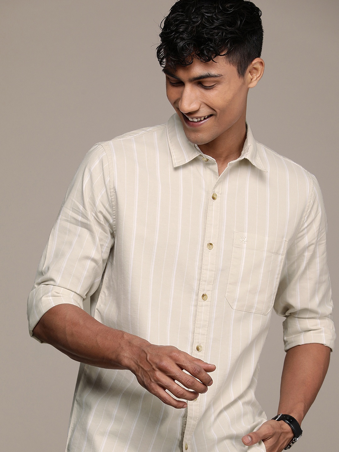 

WROGN Slim Fit Opaque Striped Casual Shirt, Beige