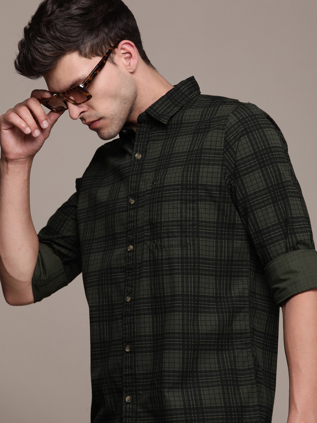 

WROGN Men Tartan Checks Pure Cotton Casual Shirt, Olive