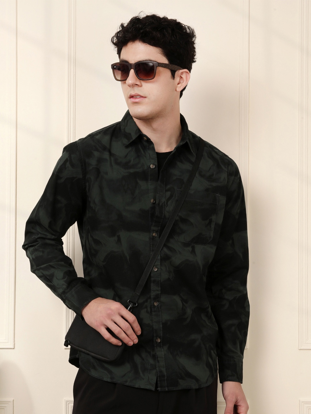 

WROGN Slim Fit Printed Pure Cotton Casual Shirt, Green