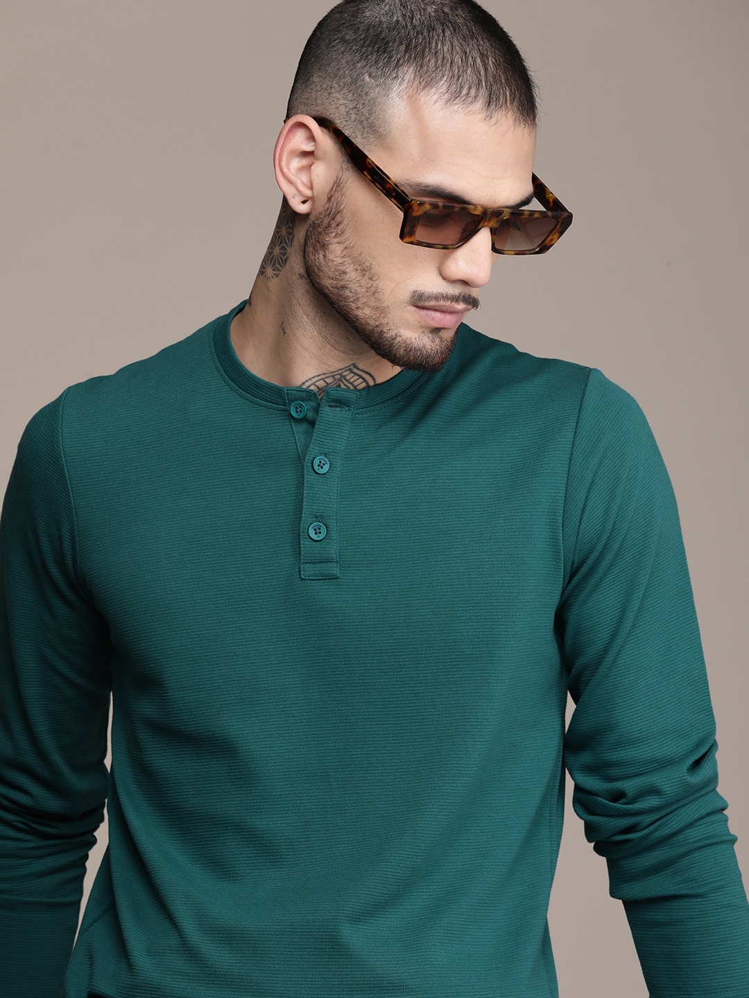 

WROGN Self Design Henley Neck Slim Fit T-shirt, Teal