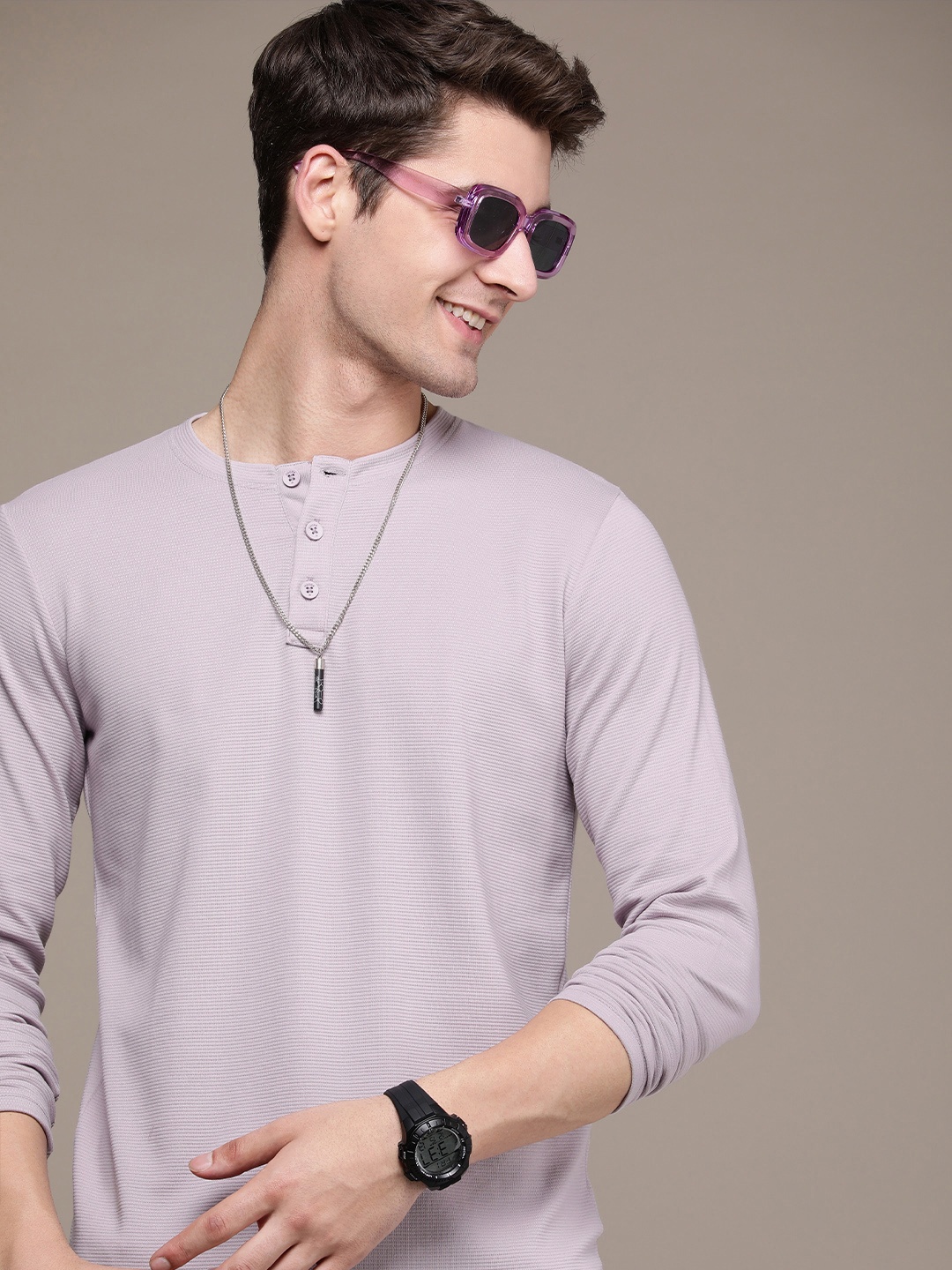 

WROGN Self Design Henley Neck Slim Fit T-shirt, Lavender