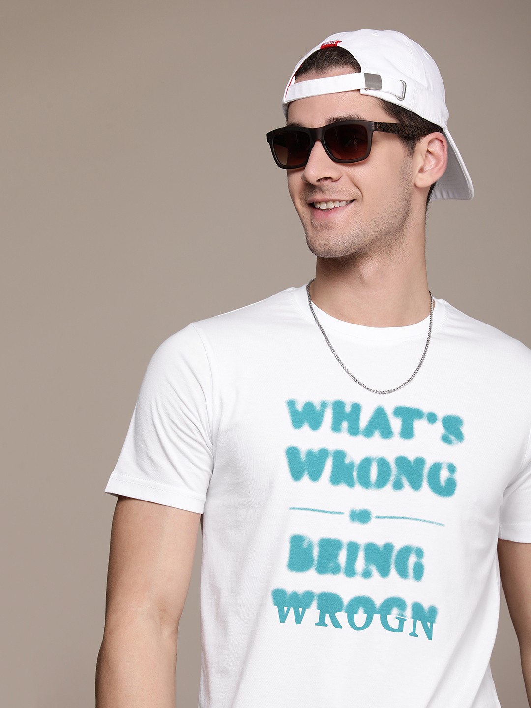 

WROGN Men Typography Printed Slim Fit T-shirt, White