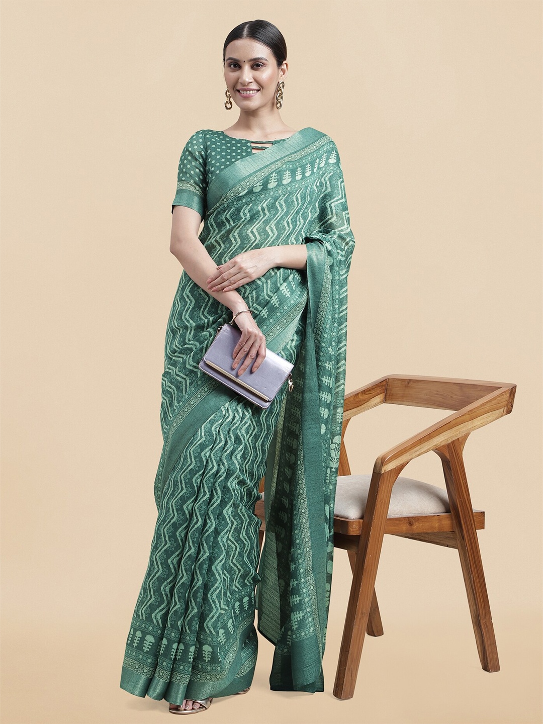 

MIRCHI FASHION Ethnic Motifs Printed Zari Saree, Teal