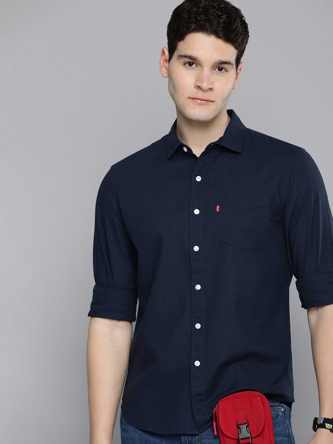 

Levis Pure Cotton Slim Fit Opaque Casual Shirt, Navy blue