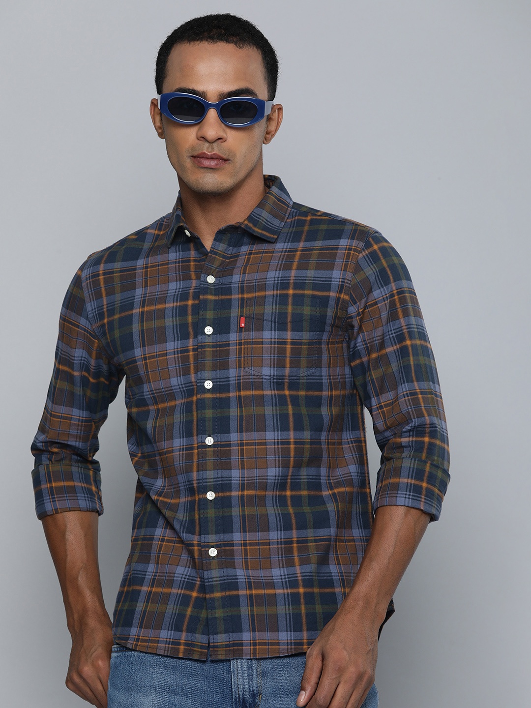 

Levis Pure Cotton Slim Fit Checked Casual Shirt, Navy blue