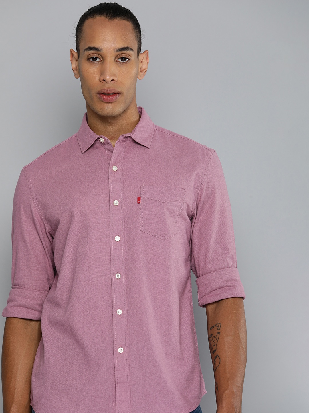 

Levis Men Slim Fit Pure Cotton Casual Shirt, Mauve