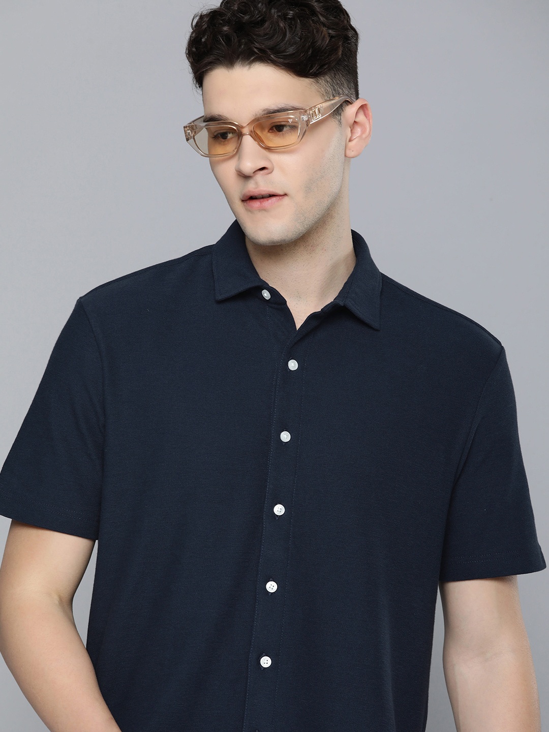 

Levis Slim Fit Solid Casual Shirt, Navy blue