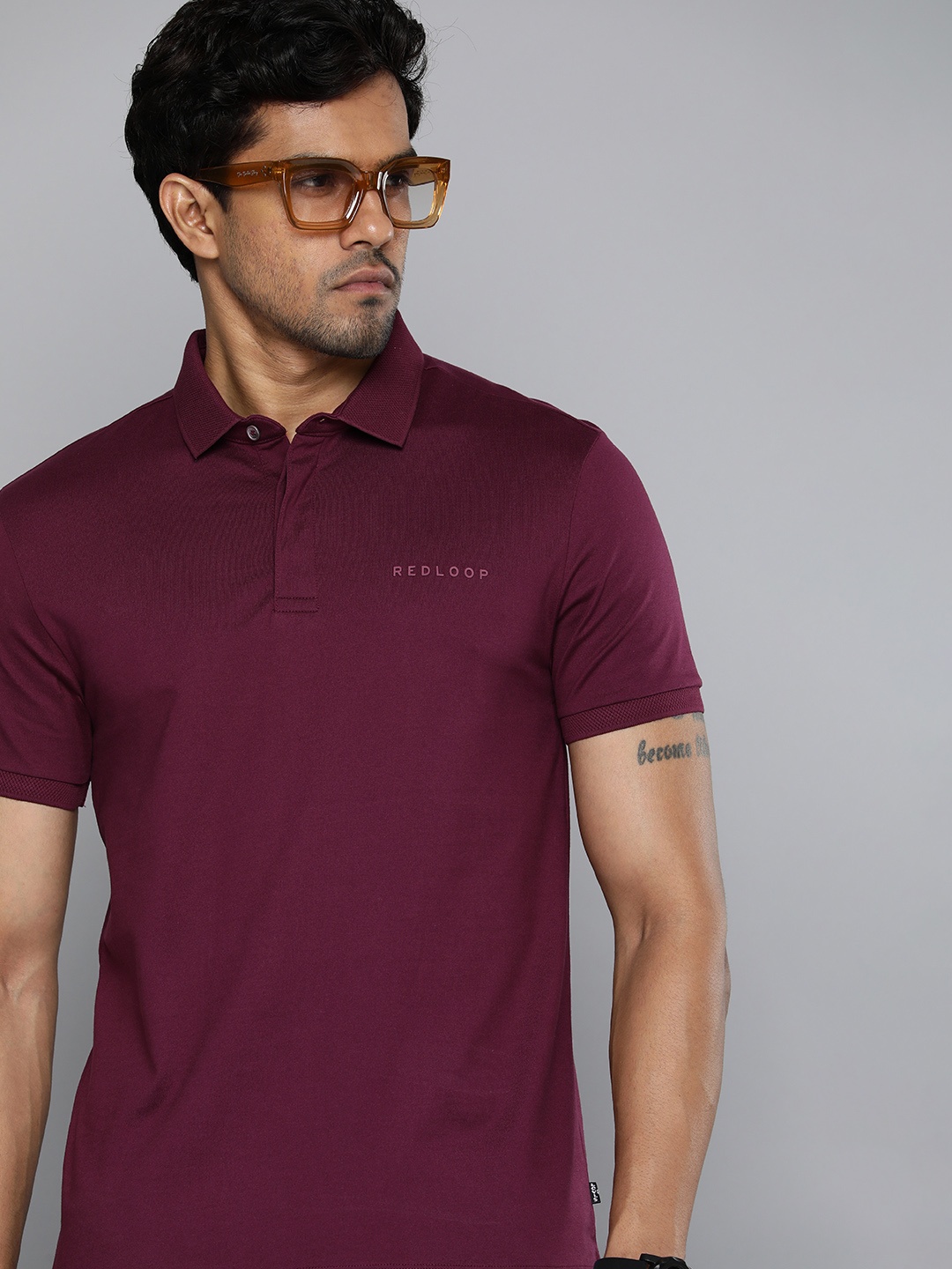 

Levis Pure Cotton Polo Collar Slim Fit T-shirt, Burgundy