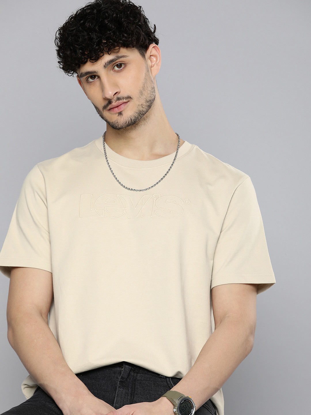

Levis Men Brand Logo Printed Pure Cotton T-shirt, Beige