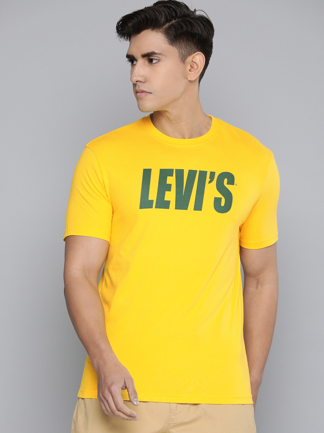 

Levis Pure Cotton Brand Logo Printed Slim Fit T-shirt, Yellow