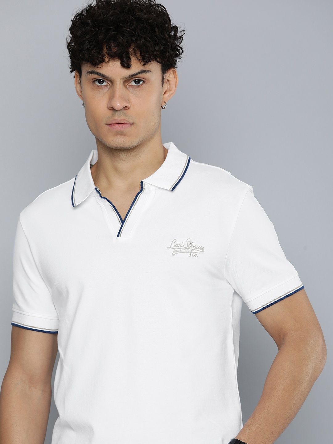 

Levis Embroidered Polo Collar Slim Fit T-shirt, White