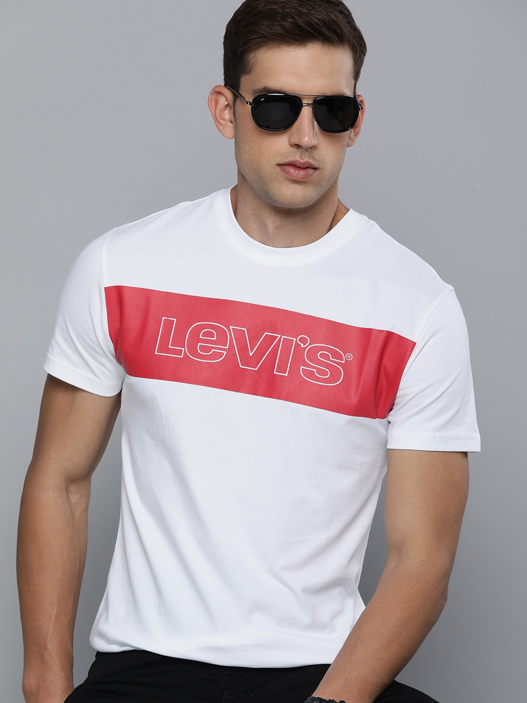 

Levis Brand Logo Printed Pure Cotton Slim Fit T-shirt, White