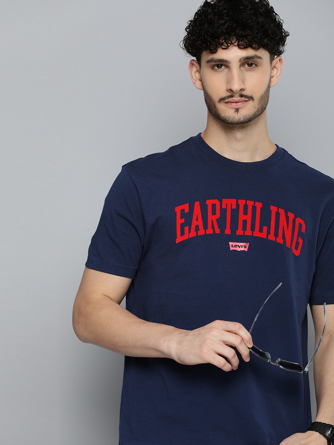 

Levis Pure Cotton Typography Printed Casual T-shirt, Navy blue