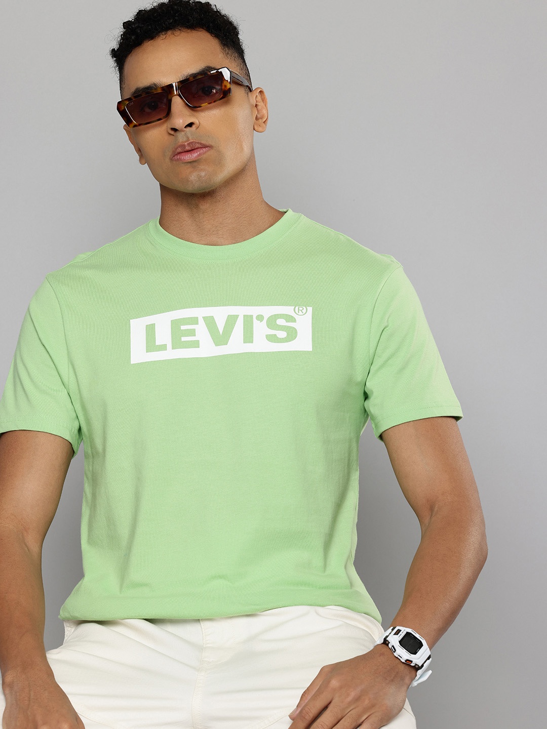 

Levis Pure Cotton Brand Logo Printed Slim Fit T-shirt, Green