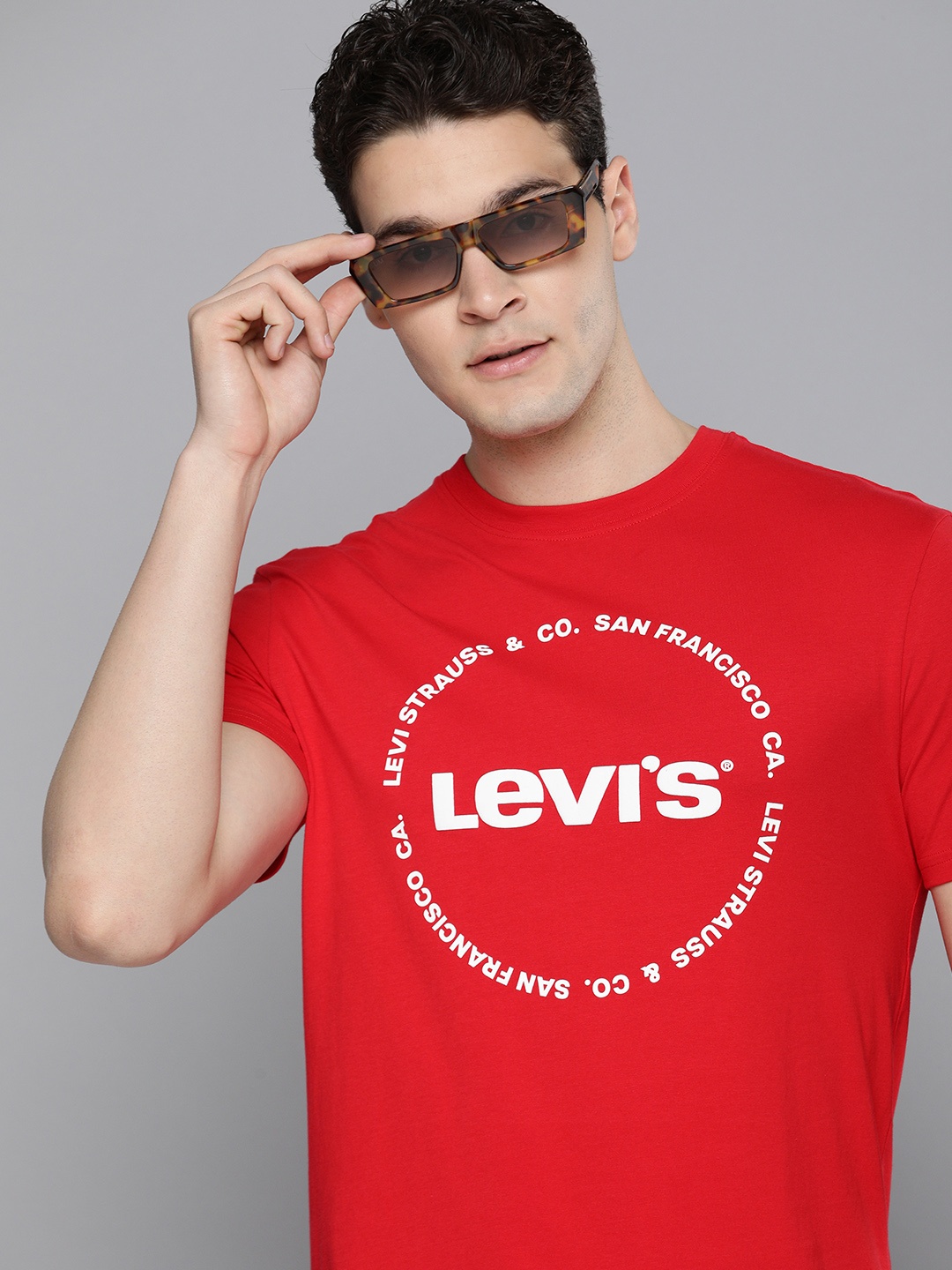

Levis Brand Logo Printed Pure Cotton Slim Fit T-shirt, Red