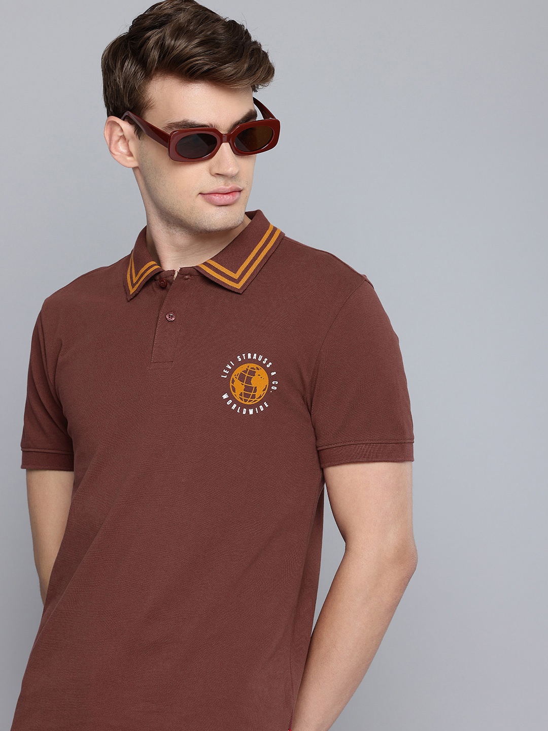 

Levis Minimal Brand Logo Printed Polo Collar Pure Cotton Slim Fit T-shirt, Brown
