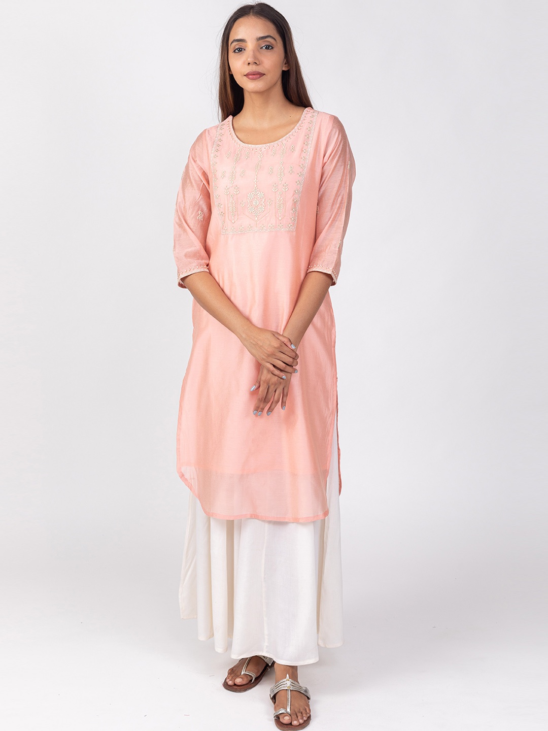 

KASYA Floral Yoke Design Thread Work Straight Kurta, Pink